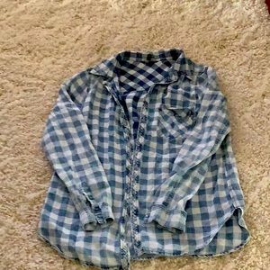 Women’s plaid shirt